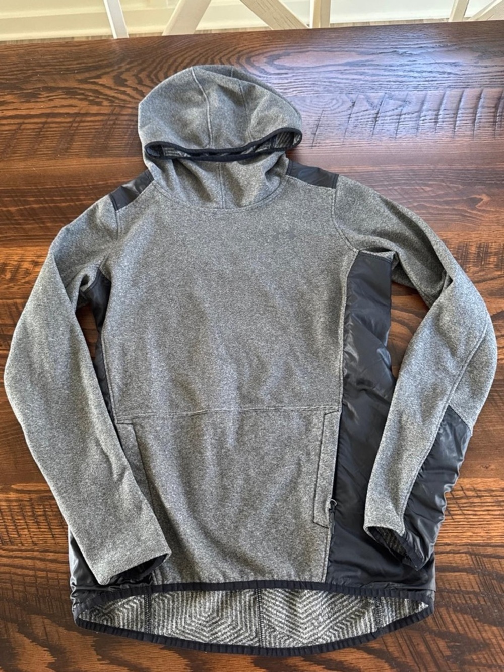Under Armour Gray Hooded Sweatshirt with Black Quilted Panels